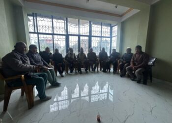 व्यक्तिगत पदका लागि एमाले नेताहरूले पार्टी त्यागे, पार्टीलाई फरक पर्दैन
