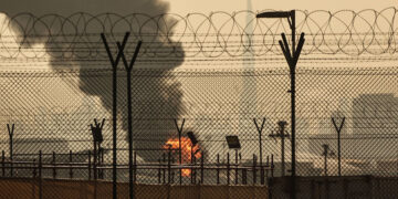 अमेरिका–इजरायल युद्धबीच इरानको तेल निर्यात जारी, विश्व बजारमा प्रभाव ।