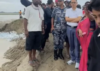 रौतहटमा लालबकैया नदीको तटबन्ध कटान रोक्न सुरक्षा निकाय परिचालन
